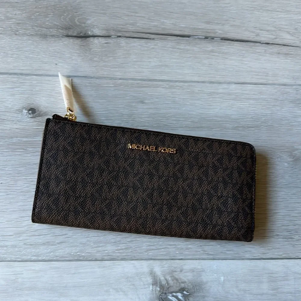 MICHAEL KORS‎ OUTLET Jet Set Travel Large Logo Quarter-Zip Wallet NWT in packag